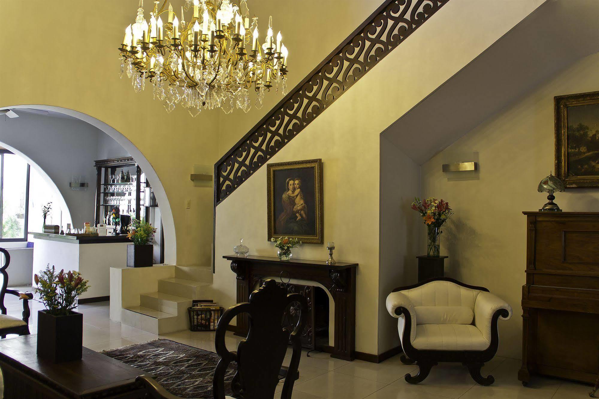 Casa Madonna La Providence Hotel Guadalajara Exterior photo